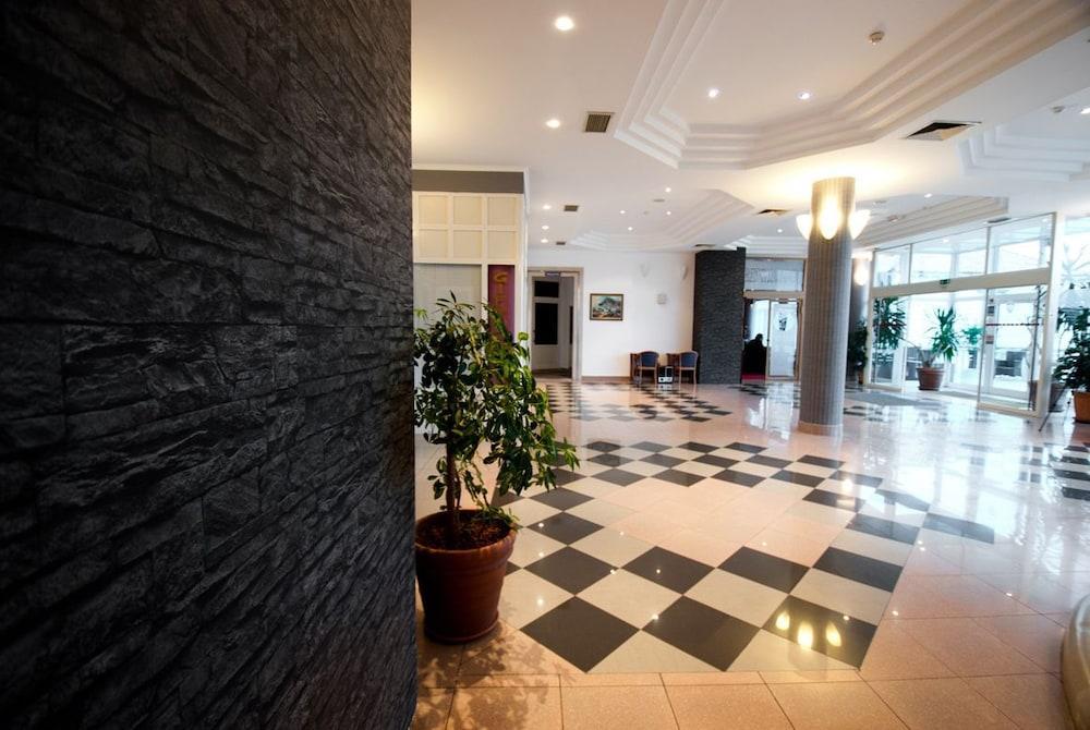 Petka Hotel 3*