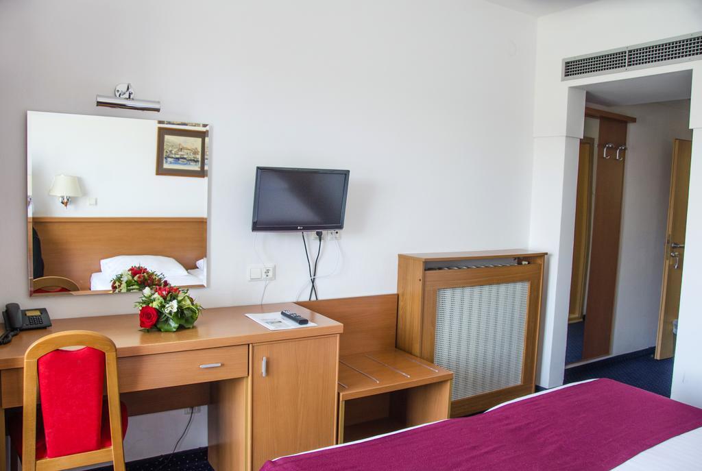 Petka Hotel 3*